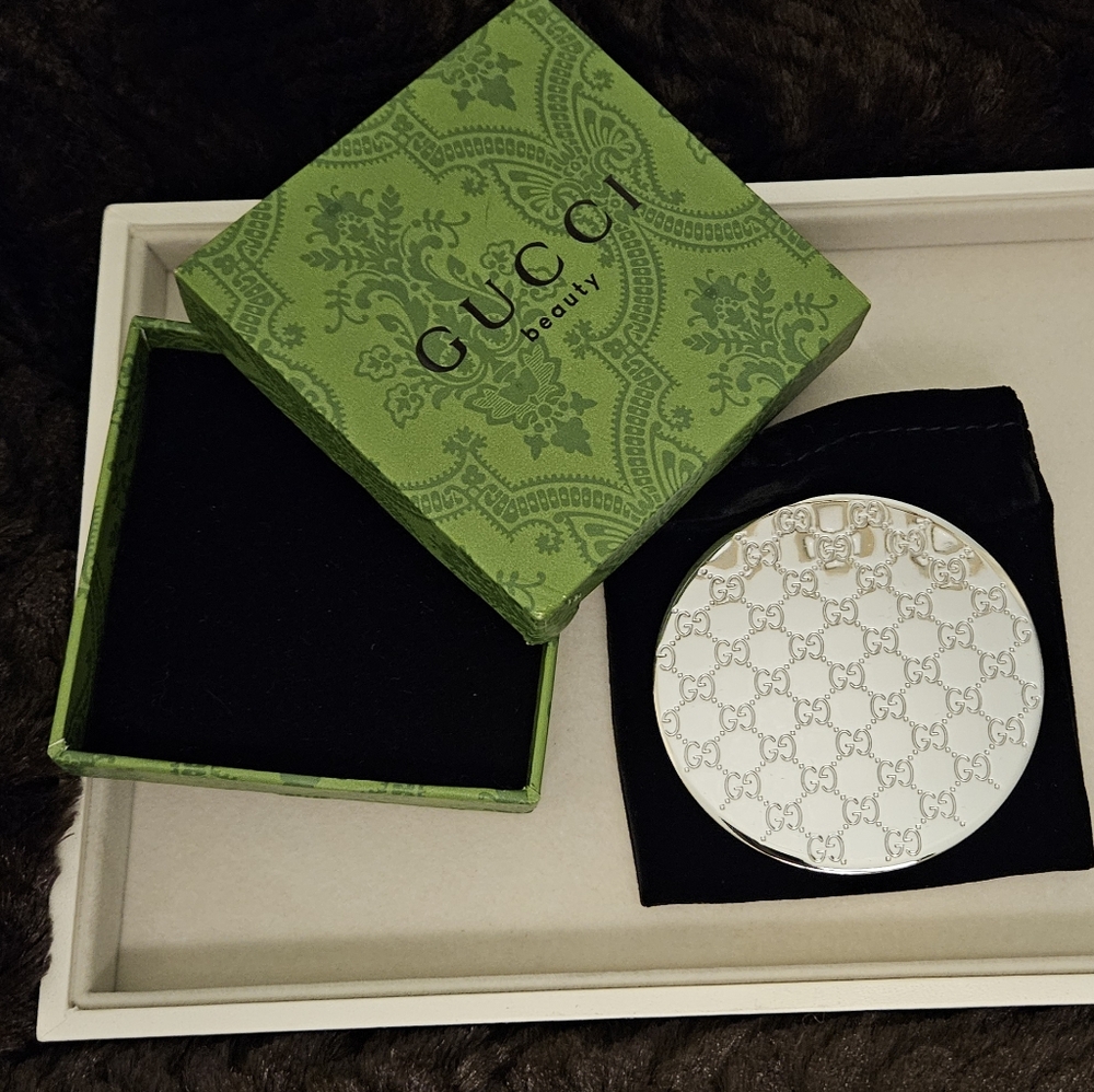Gucci Beauty Silver Monogram Compact Mirror With Pouch & Box